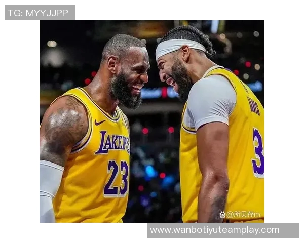 詹姆斯谈连场红牌问题称球队正逐步恢复到最佳状态